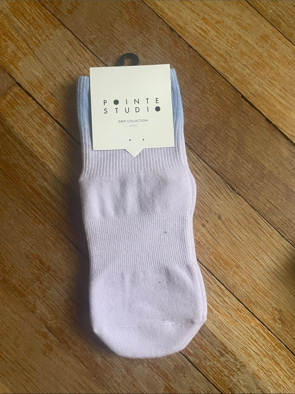 Pointe Studio Barre Pilates ankle ombré purple sticky socks